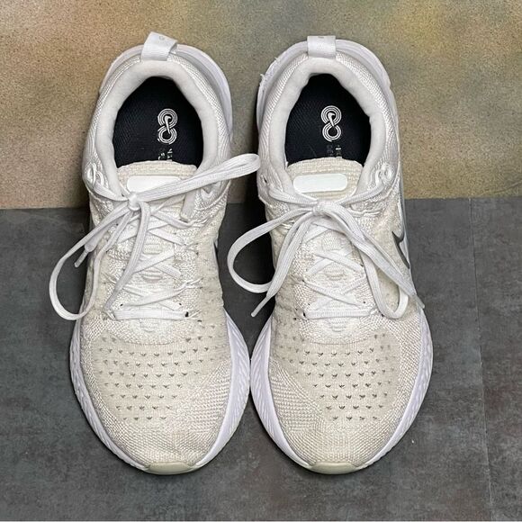 Nike React Infinity Run Flyknit 2 CT2423-102 Women's White Sneakers Size 7.5 - Picture 15 of 16